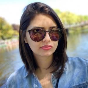 Meet your Posher, Natasha